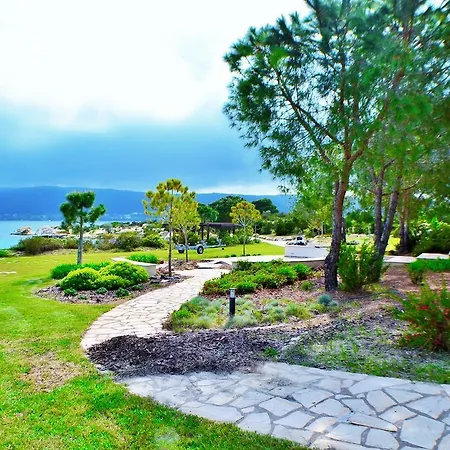 Villa Beyond Paradise *